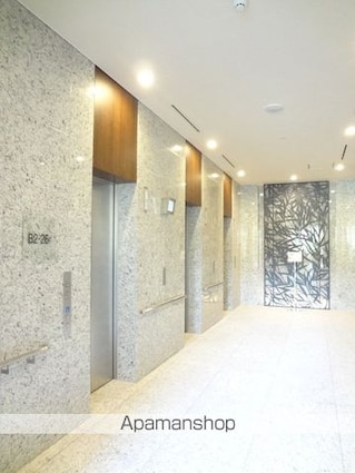 ザ・パークハウス西新宿タワー６０[3LDK/81.5m2]の共用部10