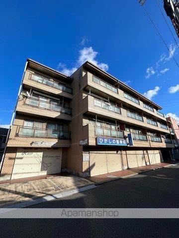 東栄マンションの外観写真