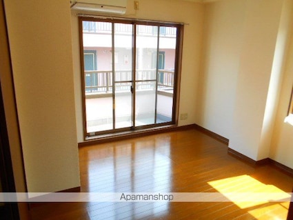 東京都杉並区高円寺南２丁目[2K/28.04m2]のリビング・居間