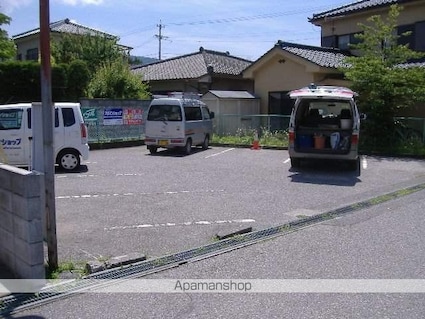 清水東レジデンス[2LDK/54.5m2]の駐車場