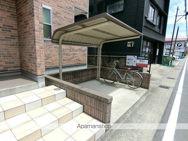 リブリ・大船の玄関写真