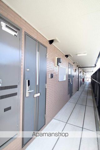 ヴィクトリータカラの玄関写真