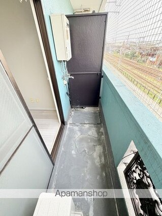 フォースアベニュー[1R/13.87m2]のバルコニー