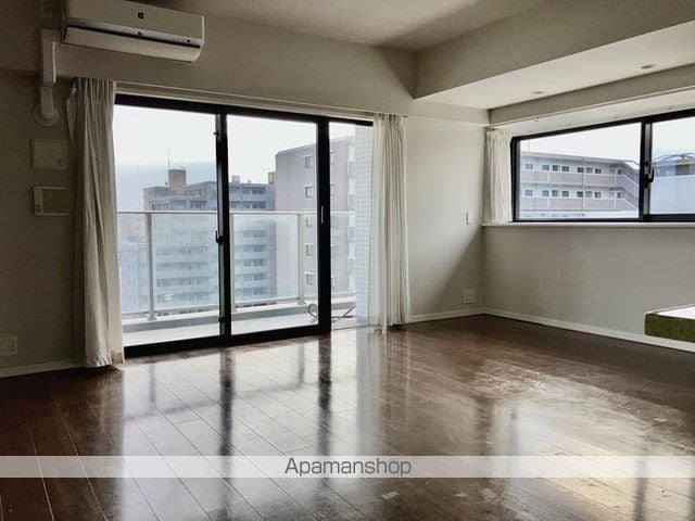 アーデル原木中山の内装写真