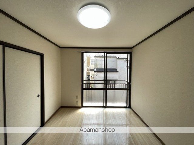 CASA AZの内装写真
