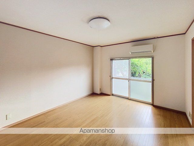 小林マンション3号棟の内装写真