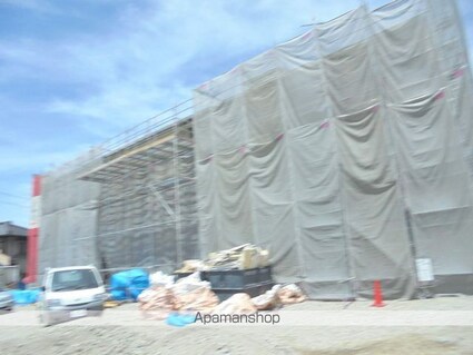 ダイヤモンドムーン[1LDK/50.53m2]の外観2