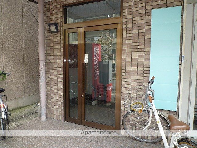 セブンハイツの玄関写真