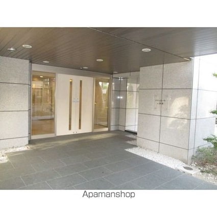 グランカーサ上前津（カミマエヅ）[3LDK/75.07m2]のエントランス