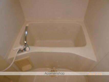 コートパル守山[2LDK/53.44m2]のバス