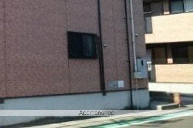 ソレイユAの玄関写真