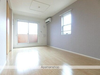 グランドソレーユＡ[2LDK/57.21m2]のリビング・居間