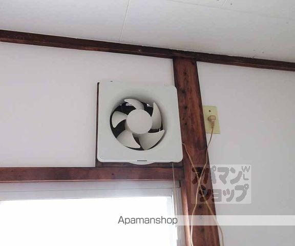 西野山百々町貸家の内装写真