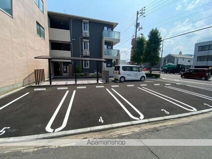 アルチェヴィータ[1LDK/44.01m2]の駐車場