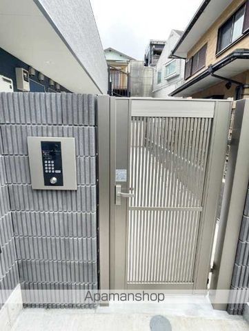 キュステベイルーム武蔵新城の玄関写真