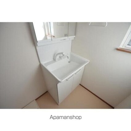 Ｗｅｓｔ　Ｈｏｕｓｅ[2LDK/65.52m2]の洗面所