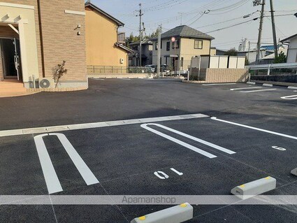 Ｆｏｒｚａ　ＤＫⅠ[1LDK/50.89m2]の駐車場