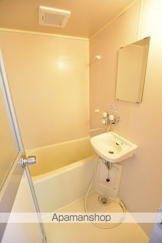 アパートメントワキザカの内装写真