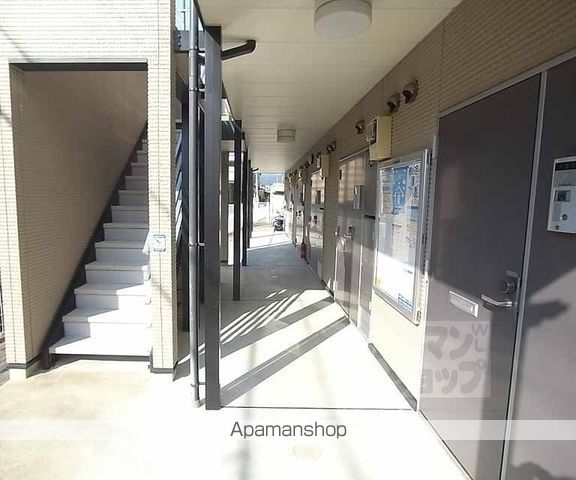 レオパレスモイスンの玄関写真