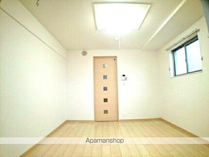 ジュネス東玉川[1K/30.31m2]のリビング・居間2