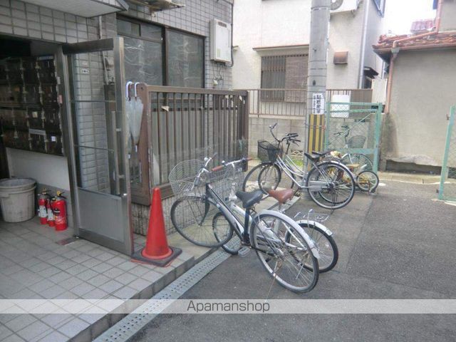 プチシティ香里園の玄関写真