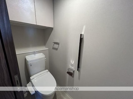 ルフォンプログレ上野御徒町[3LDK/64.39m2]のトイレ