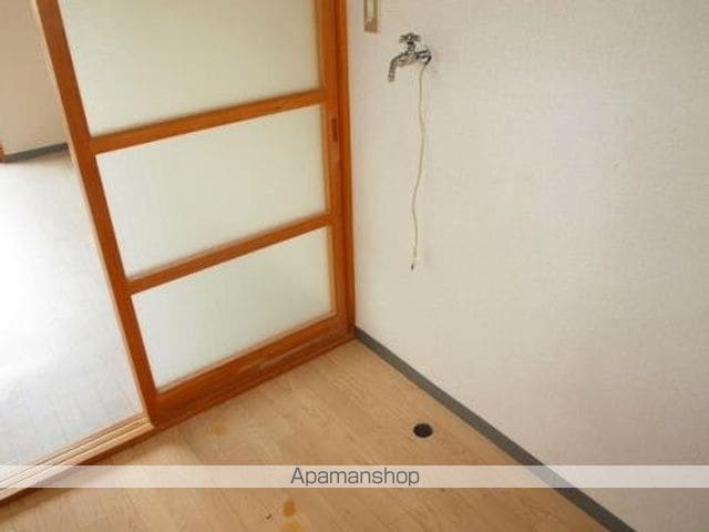 クリスタルマンションの内装写真