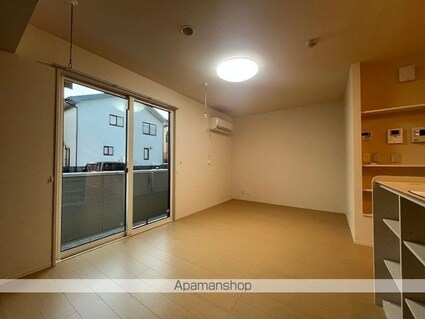 ペルソワール高田[1LDK/46.47m2]のリビング・居間2