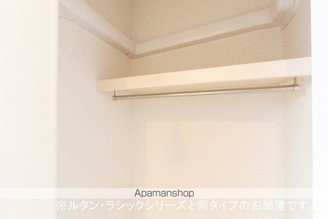 フィデールの内装写真
