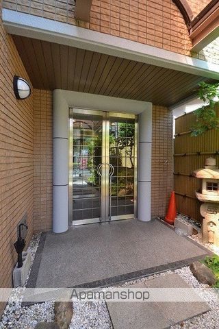 クシティガルバビルの玄関写真