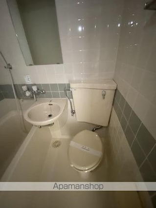 プチメゾン片原町[1R/18.08m2]のトイレ