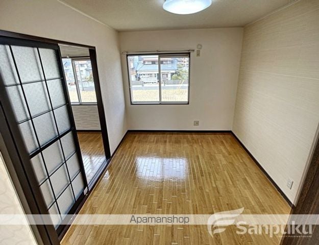 フレグランス南久米 F棟の内装写真