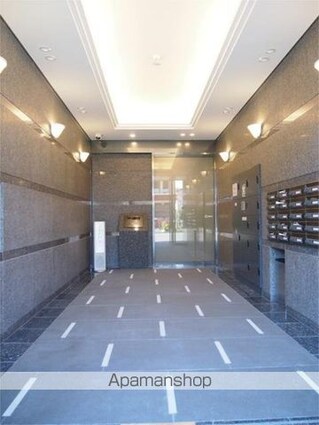 ルーブル三軒茶屋参番館[1K/25.65m2]の外観2