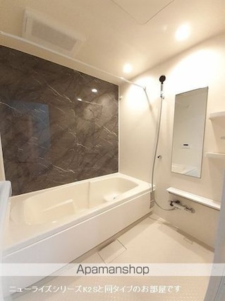 ロッソ・コルサ　Ⅰ[1LDK/50.01m2]のバス