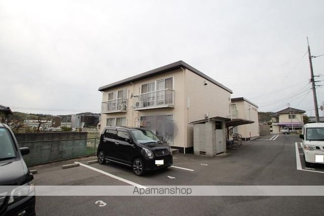 ファミール桃の郷 B棟の外観写真