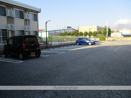 カーサグランデ[1LDK/45.99m2]の駐車場3