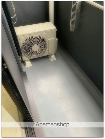 モノトーン難波の内装写真