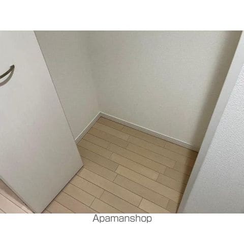 ジュネーゼグラン本町EASTの内装写真