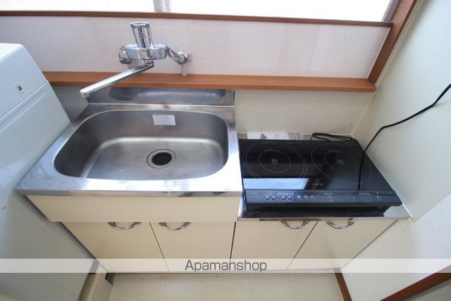 TSUSHIMA HIGASHI APARTMENTの内装写真