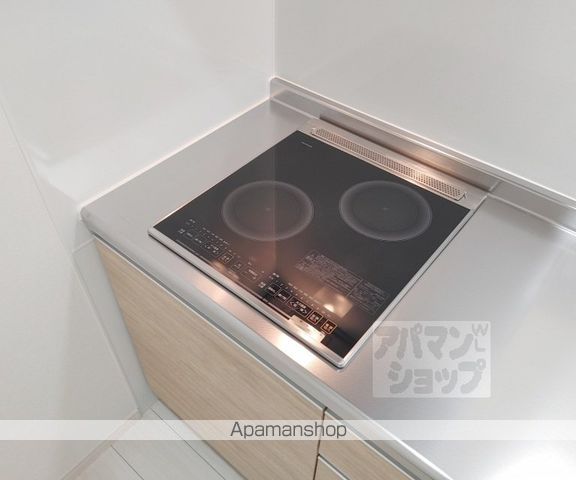 F ASECIA POLAKEの内装写真