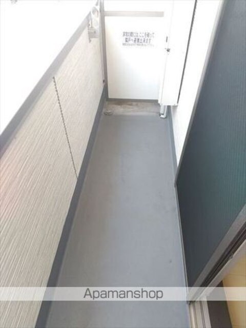 和歌山県和歌山市二筋目[1K/32.34m2]のバルコニー