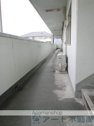 グランドールオオニシ[1LDK/60m2]のエントランス5