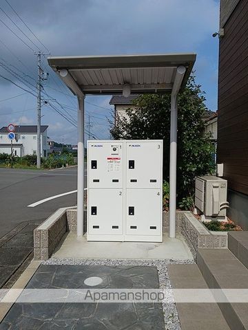エンブレムBの内装写真