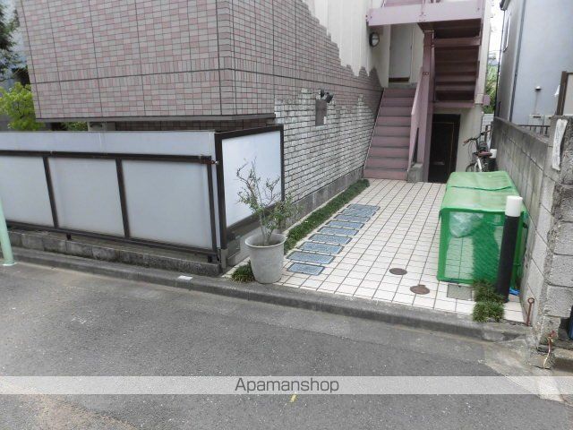 チェリーブラッサムの玄関写真