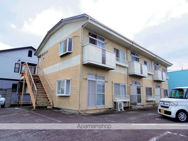 東府屋ハイツの外観写真