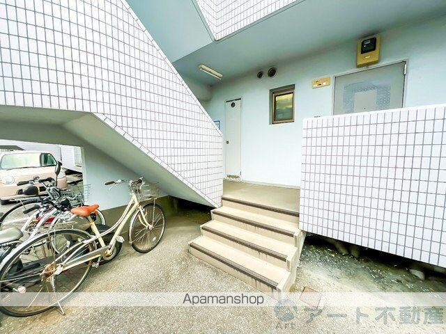 ウィンズ長戸[2LDK/56.85m2]のエントランス