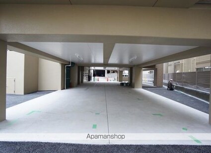 メゾンドール錦町[1K/29.16m2]の駐車場1