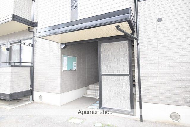 ファミーユ M B棟の外観写真