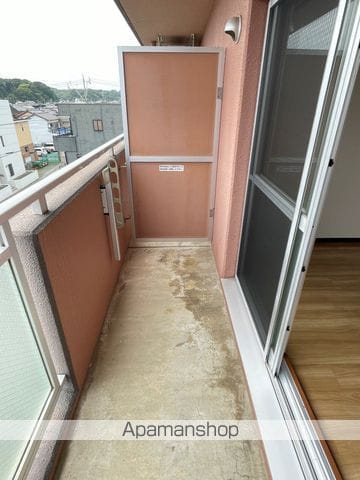 MYUIIIの内装写真