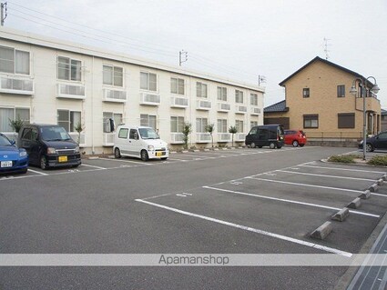 愛知県小牧市小牧原２丁目[1K/22.02m2]の駐車場1